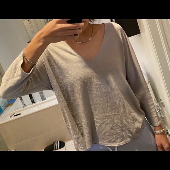 Aritzia grey sweater - Picture 3 of 3
